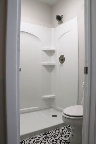 726 Cory Street, Grapevine, TX 76051