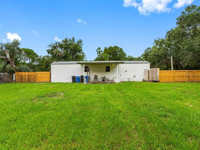 8714 N MEADOWVIEW CIRCLE, Tampa, FL 33625