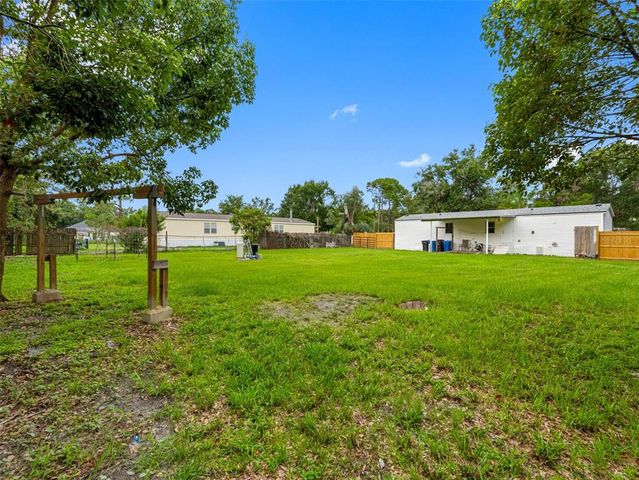 8714 N MEADOWVIEW CIRCLE, Tampa, FL 33625