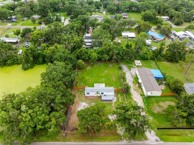 8714 N MEADOWVIEW CIRCLE, Tampa, FL 33625