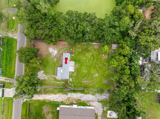 8714 N MEADOWVIEW CIRCLE, Tampa, FL 33625