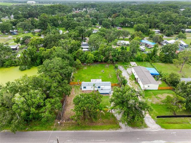 8714 N MEADOWVIEW CIRCLE, Tampa, FL 33625