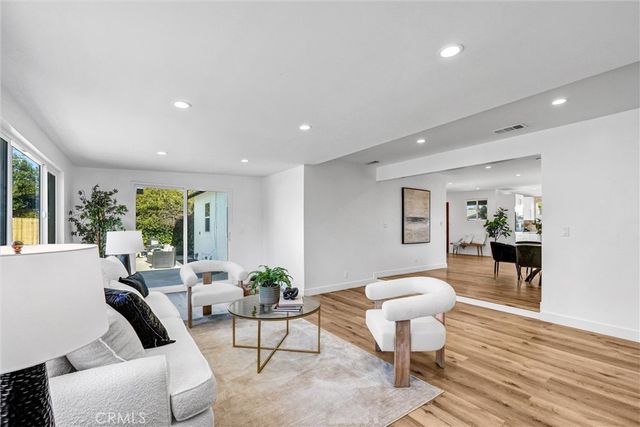 10505 Halbrent, San Fernando, CA 91345