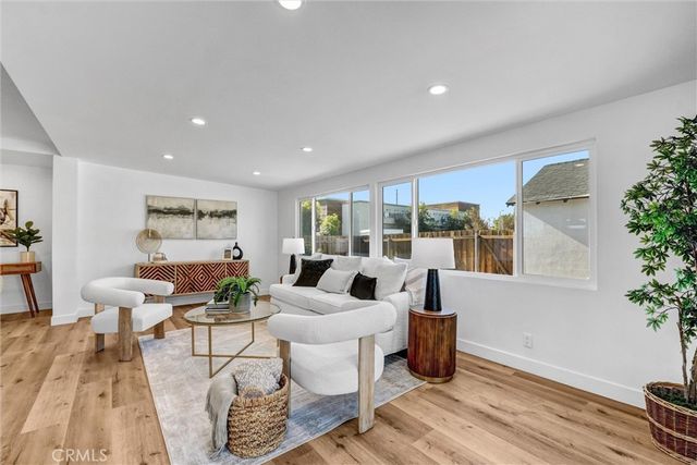 10505 Halbrent, San Fernando, CA 91345