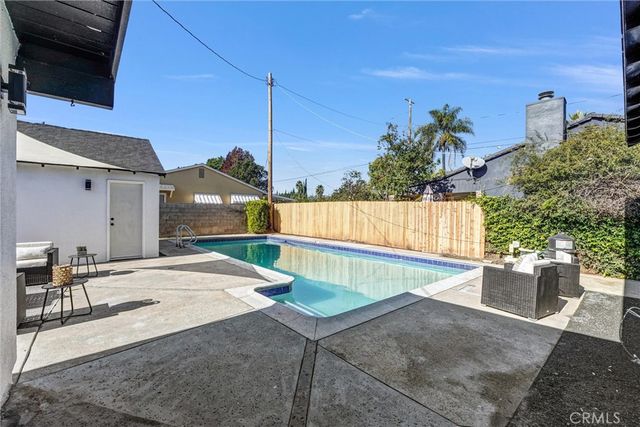 10505 Halbrent, San Fernando, CA 91345