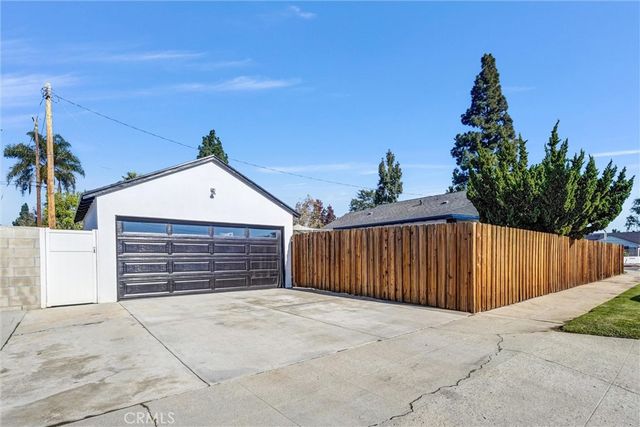 10505 Halbrent, San Fernando, CA 91345