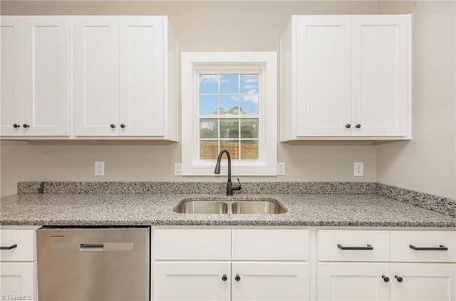 203 Reich Street, Lexington, NC 27292