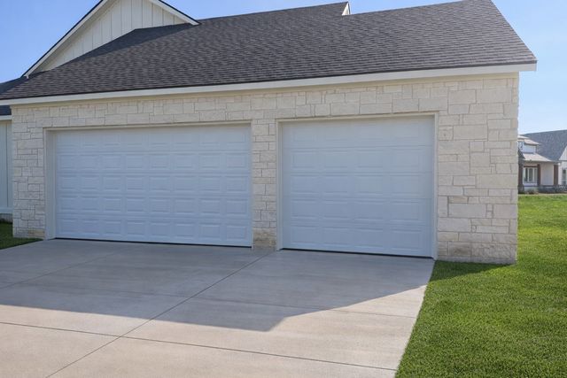 521 Fox Hill Court, Waxahachie, TX 75167