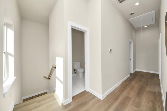 8025 Peachtree Street D, Houston, TX 77016