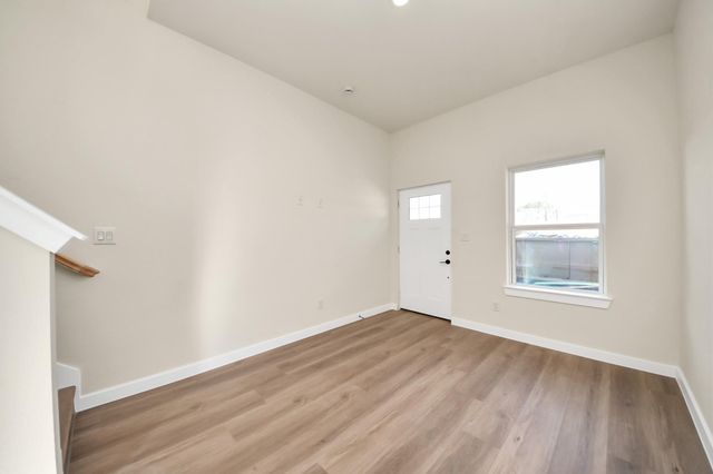 8025 Peachtree Street D, Houston, TX 77016