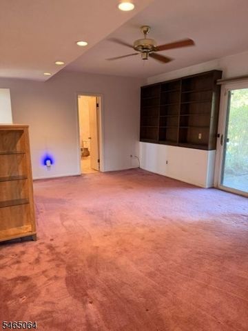 7 Garden St, East Hanover Twp., NJ 07936