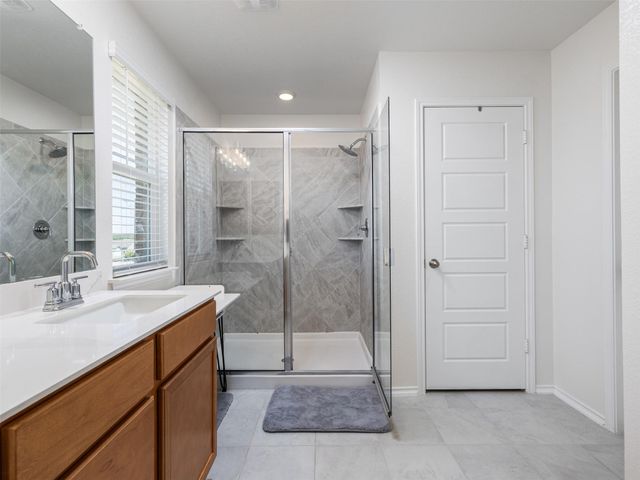 7106 Summer Tanager DR 18, Austin, TX 78744