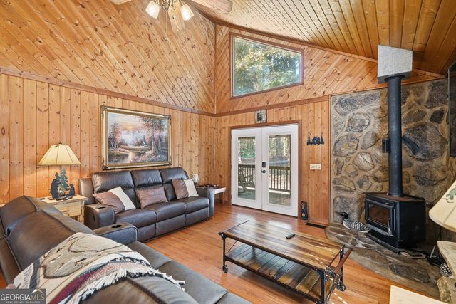 137 Ridge Crest Court, Ellijay, GA 30540