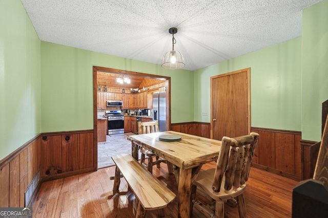 137 Ridge Crest Court, Ellijay, GA 30540