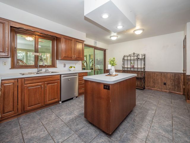 1021 Hol Hi Drive, Kalamazoo, MI 49008