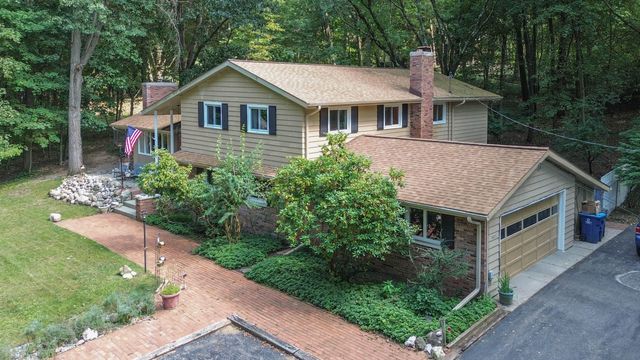 1021 Hol Hi Drive, Kalamazoo, MI 49008