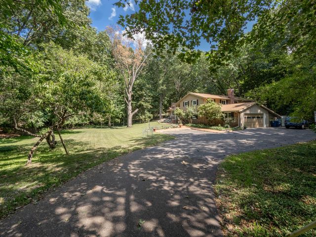 1021 Hol Hi Drive, Kalamazoo, MI 49008