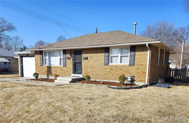 2415 WOODLAWN Avenue, Granite City, IL 62040