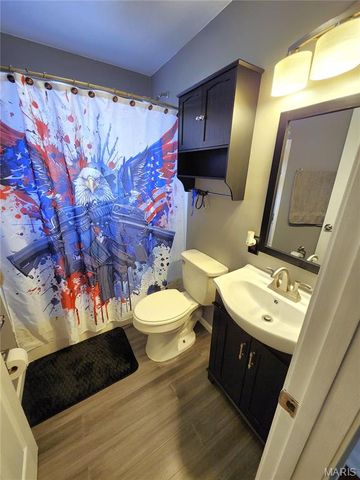 2415 WOODLAWN Avenue, Granite City, IL 62040