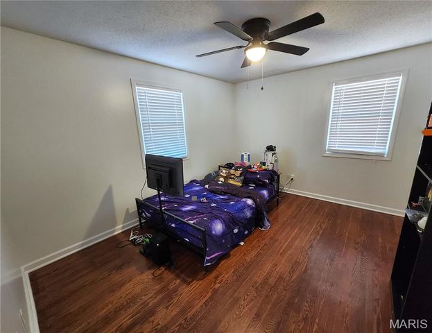 2415 WOODLAWN Avenue, Granite City, IL 62040