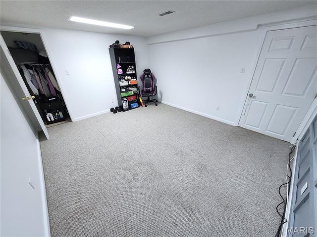 2415 WOODLAWN Avenue, Granite City, IL 62040