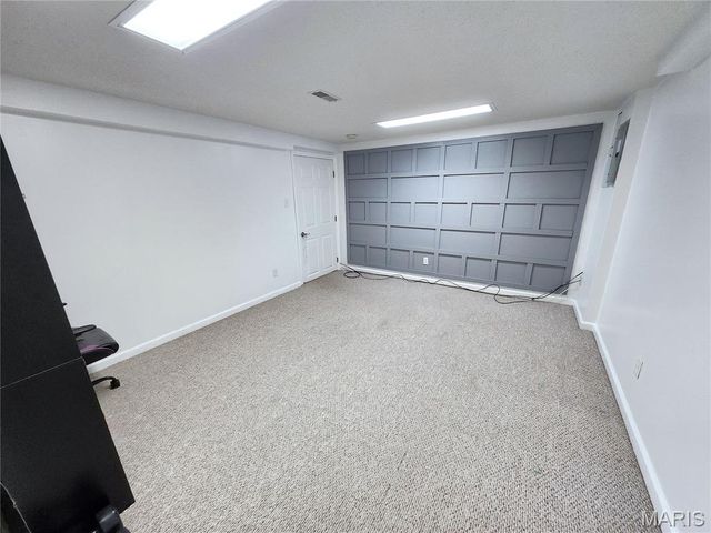 2415 WOODLAWN Avenue, Granite City, IL 62040