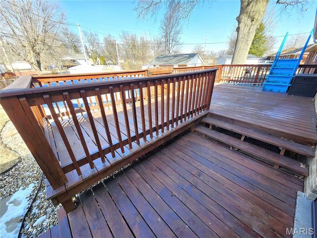 2415 WOODLAWN Avenue, Granite City, IL 62040