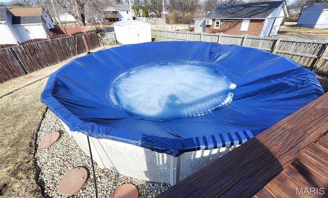 2415 WOODLAWN Avenue, Granite City, IL 62040