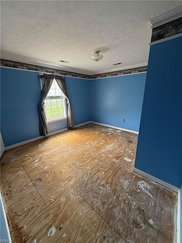 208 Ridge RD, Poquoson, VA 23662