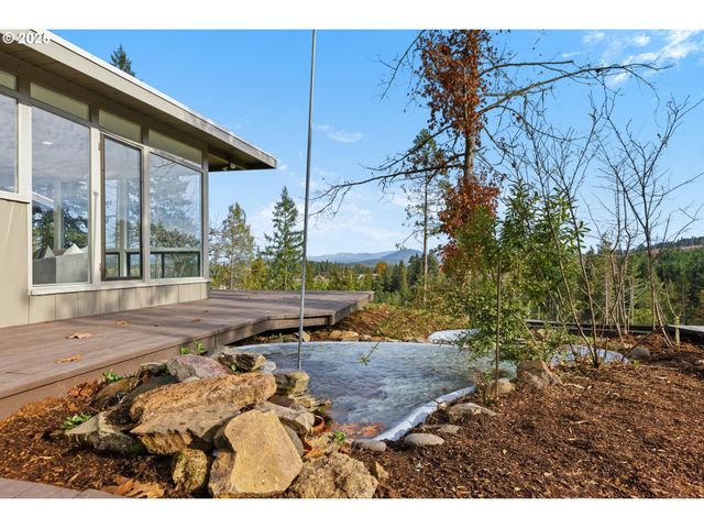 37308 HIGHWAY 58, Pleasant Hill, OR 97455