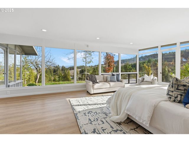 37308 HIGHWAY 58, Pleasant Hill, OR 97455