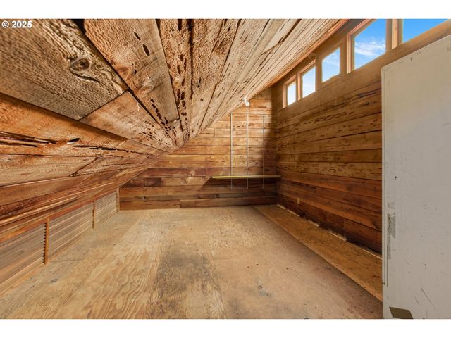 37308 HIGHWAY 58, Pleasant Hill, OR 97455