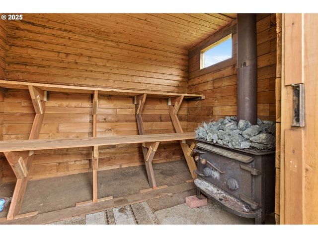 37308 HIGHWAY 58, Pleasant Hill, OR 97455