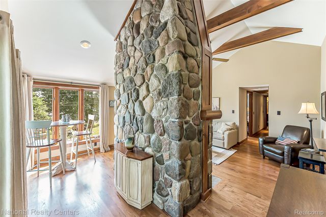 3847 Jackson Boulevard, White Lake Charter Township, MI 48383