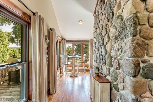 3847 Jackson Boulevard, White Lake Charter Township, MI 48383