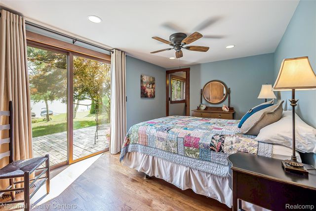 3847 Jackson Boulevard, White Lake Charter Township, MI 48383