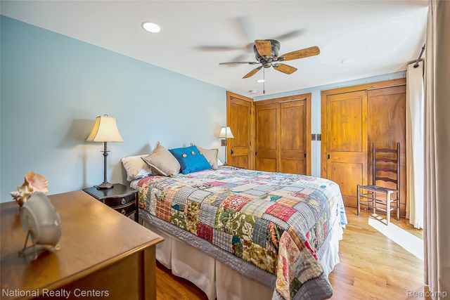 3847 Jackson Boulevard, White Lake Charter Township, MI 48383