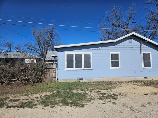 804 S Water Avenue, Sonora, TX 76950
