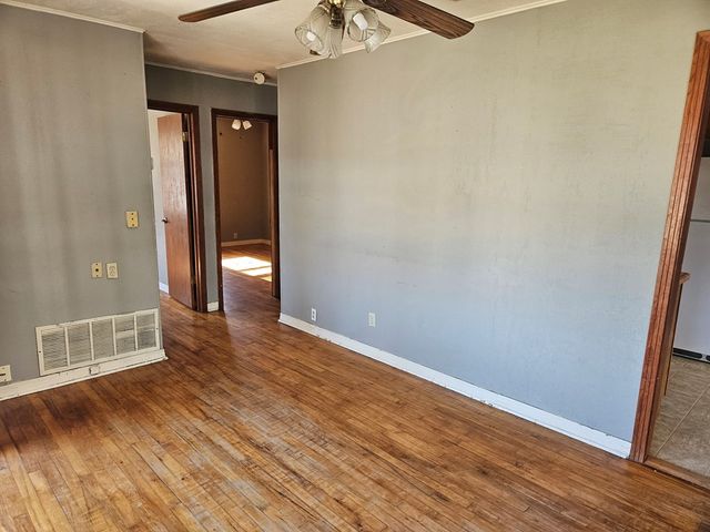 804 S Water Avenue, Sonora, TX 76950