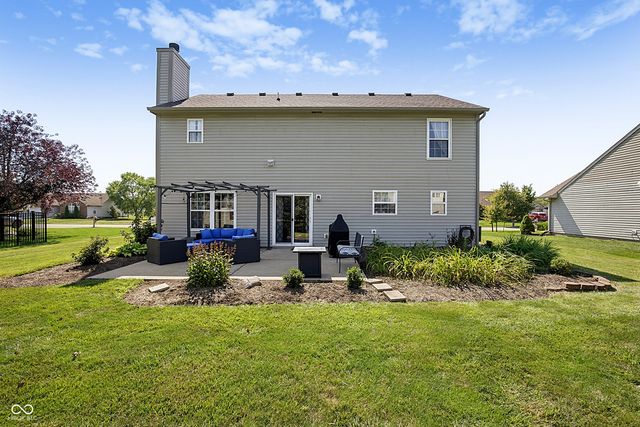 19406 Rocky Beach Drive, Noblesville, IN 46062
