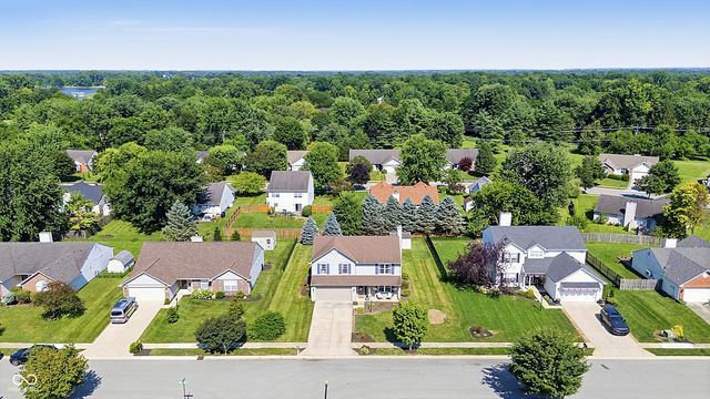 19406 Rocky Beach Drive, Noblesville, IN 46062