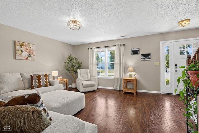 19406 Rocky Beach Drive, Noblesville, IN 46062