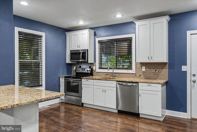 424 BELLEVUE AVE, Penndel, PA 19047