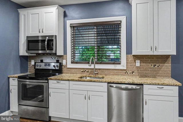 424 BELLEVUE AVE, Penndel, PA 19047