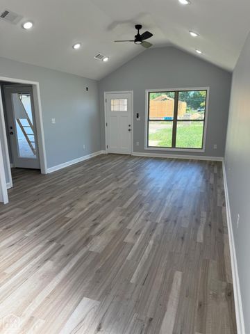 133 Redwood Drive, Bono, AR 72416