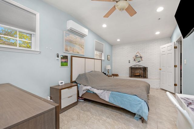 219 NE California Drive, Fort Walton Beach, FL 32548