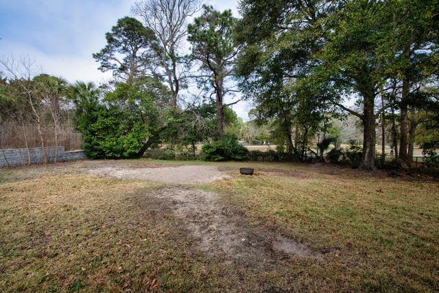 219 NE California Drive, Fort Walton Beach, FL 32548