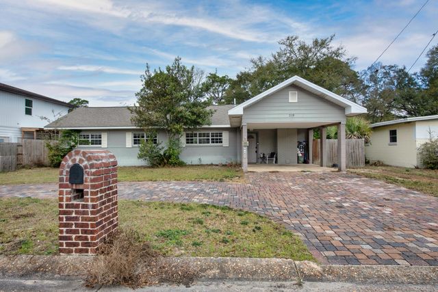 219 NE California Drive, Fort Walton Beach, FL 32548