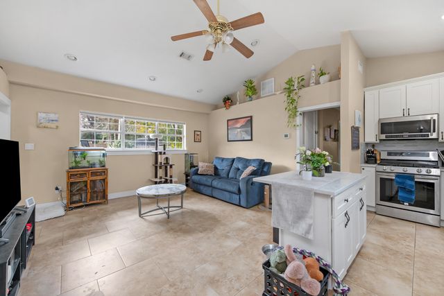 219 NE California Drive, Fort Walton Beach, FL 32548