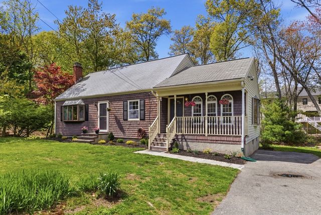 3 Juniper St, Burlington, MA 01803